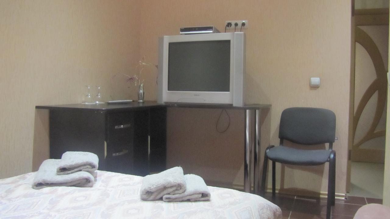 Mini Hotel Leon Lalovo Buitenkant foto